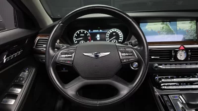 Genesis EQ900