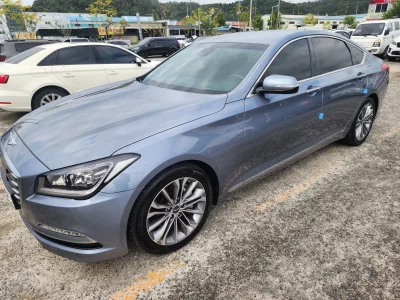 Hyundai Genesis