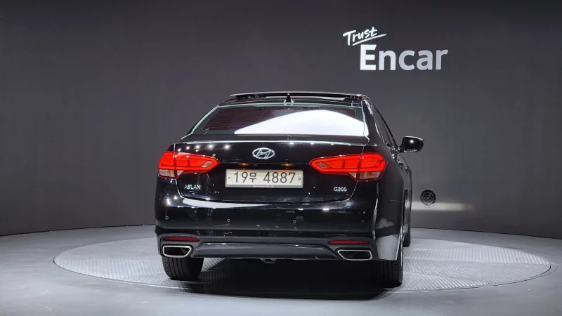 Hyundai Aslan