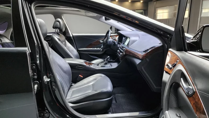Hyundai Aslan