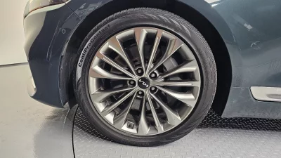 Kia K9