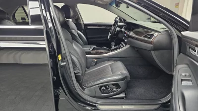 Genesis EQ900