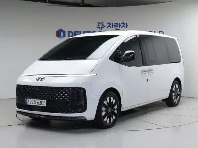 Hyundai Staria
