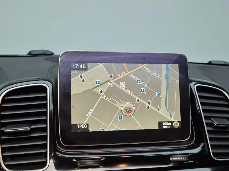 Mercedes-Benz GLE-Class