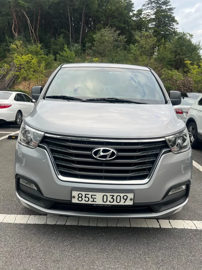 Hyundai Starex