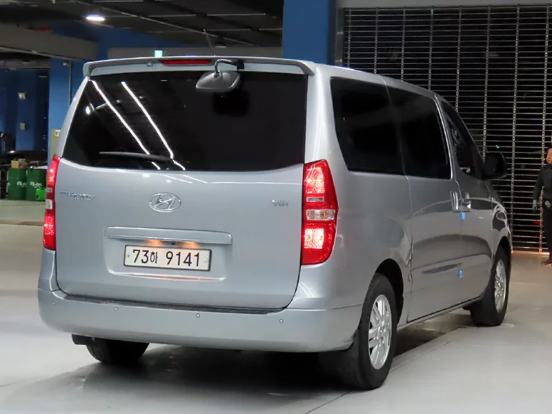 Hyundai Starex