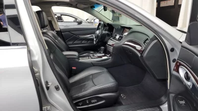 Infiniti M