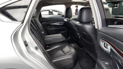 Infiniti M