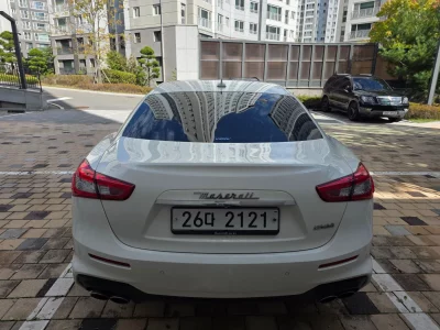Maserati GHIBLI