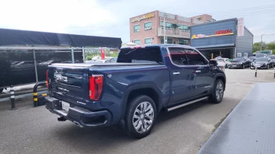 GMC SIERRA