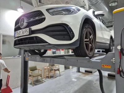 Mercedes-Benz GLA-Class