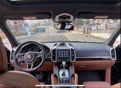 Porsche CAYENNE
