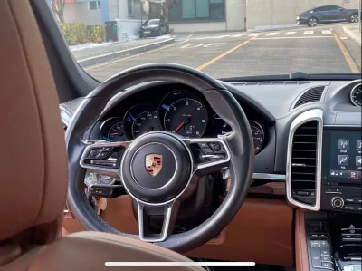 Porsche CAYENNE
