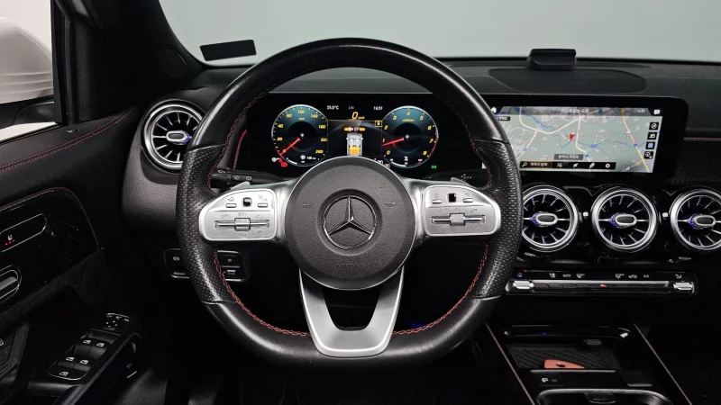 Mercedes-Benz GLB-Class