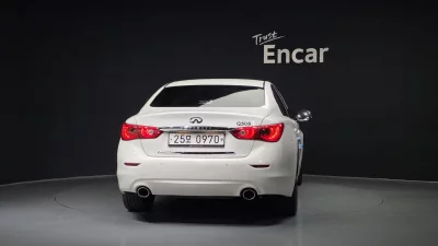 Infiniti Q50