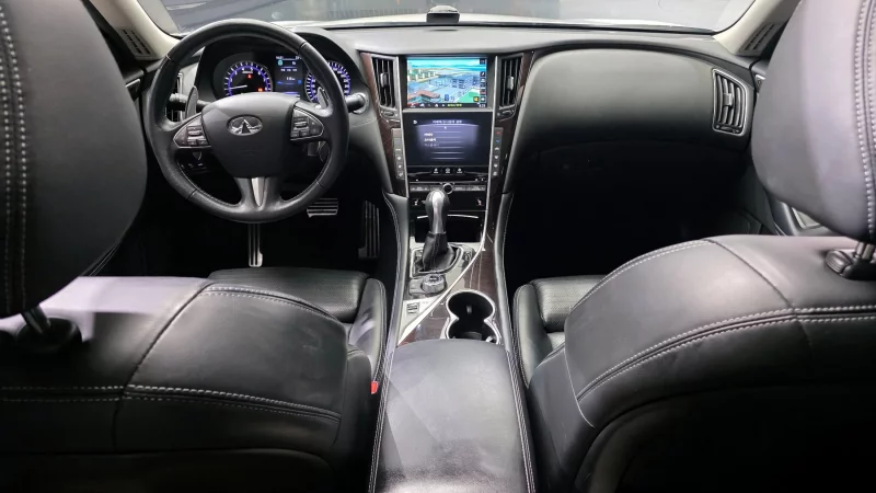 Infiniti Q50