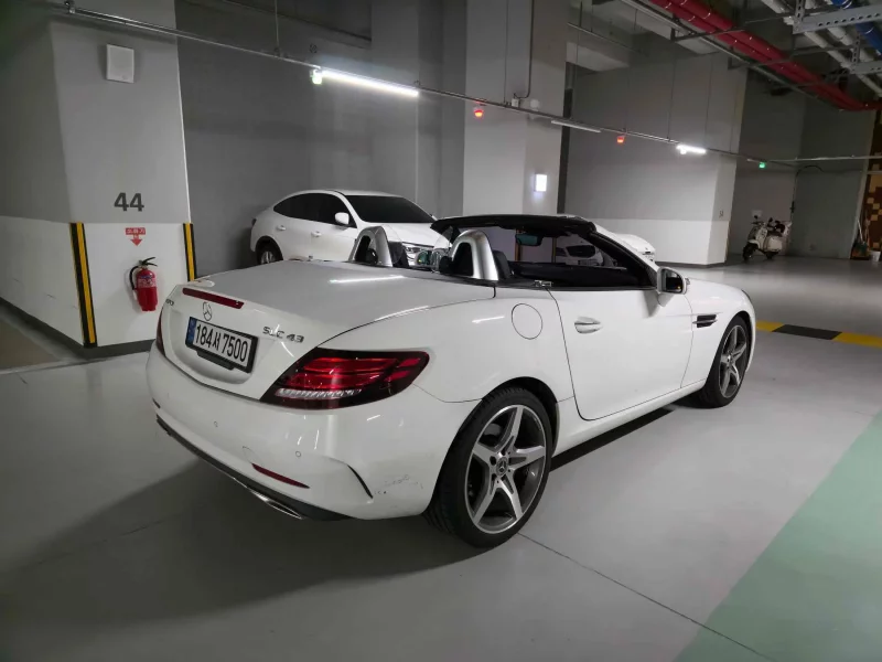 Mercedes-Benz SLC-Class