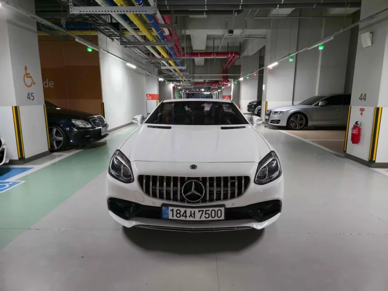 Mercedes-Benz SLC-Class