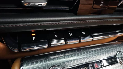 Lincoln AVIATOR