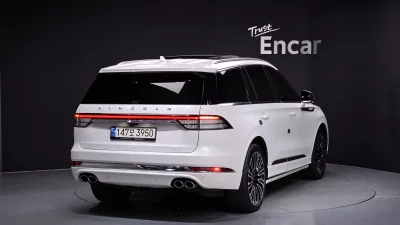 Lincoln AVIATOR