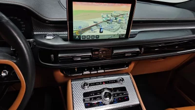 Lincoln AVIATOR