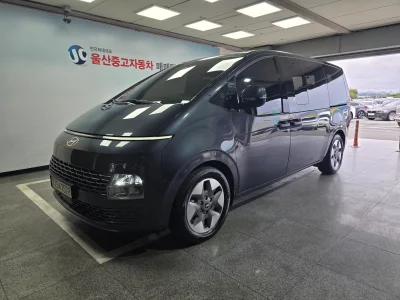 Hyundai Staria