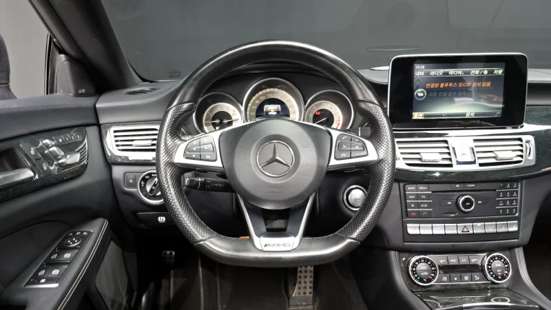 Mercedes-Benz CLS-Class