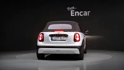 MINI Cooper Convertible