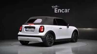 MINI Cooper Convertible