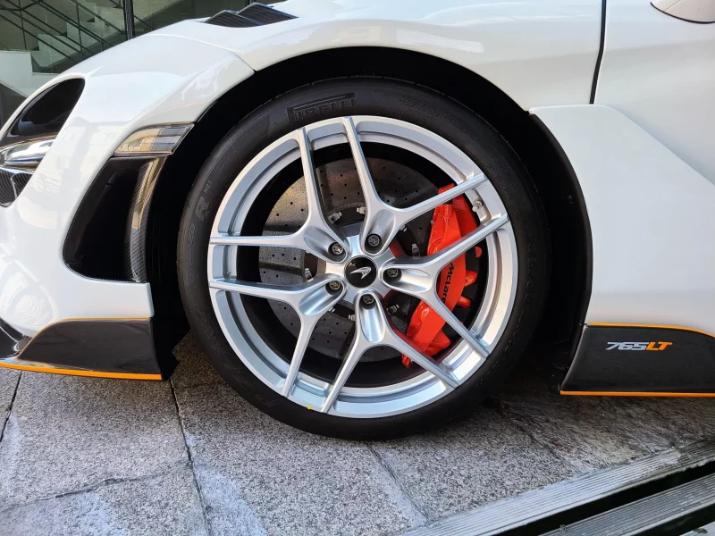 Mclaren 765LT