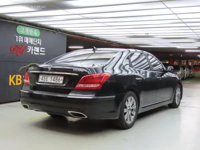 Hyundai Equus