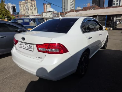 Kia LOTZE
