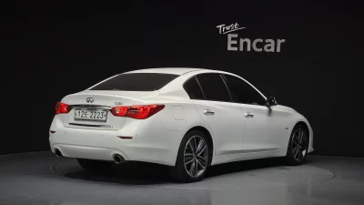 Infiniti Q50