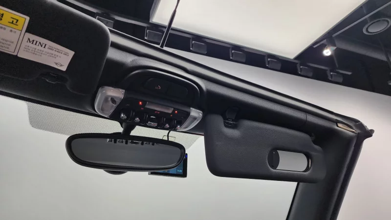 MINI Cooper Convertible