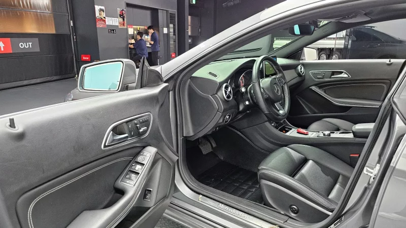 Mercedes-Benz CLA-Class