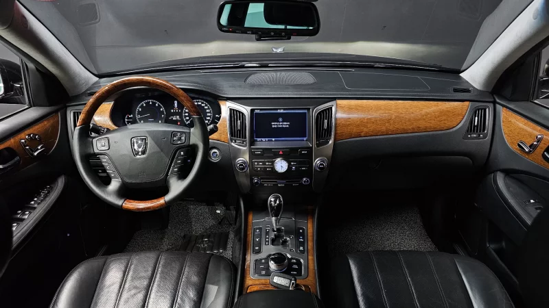 Hyundai Equus