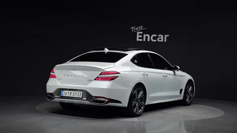 Genesis G70