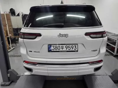 Jeep CHEROKEE
