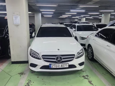 Mercedes-Benz C-Class