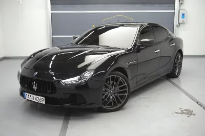 Maserati GHIBLI