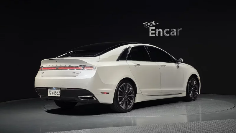 Lincoln MKZ
