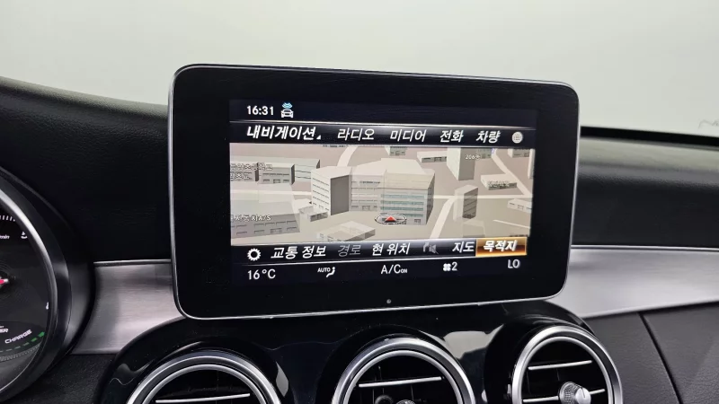 Mercedes-Benz C-Class