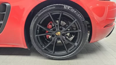 Porsche 718