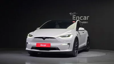 Tesla MODEL X