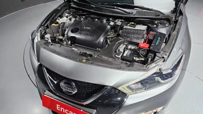 Nissan MAXIMA