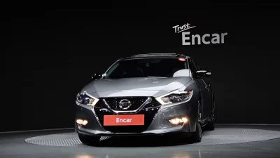 Nissan MAXIMA
