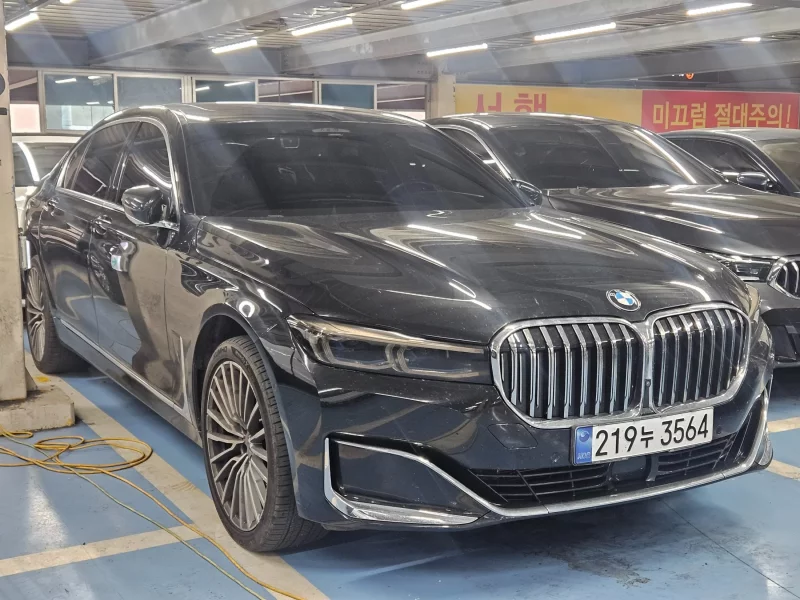 BMW 7-Series