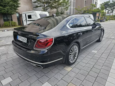 Kia K9