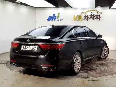 Kia K9