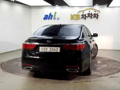 Kia K9